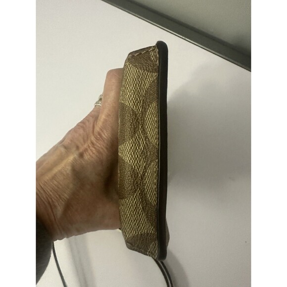 NWOT Coach North/South Phone Crossbody In Signature Canvas C7397 Khaki/Pale Lime - Picture 6 of 8